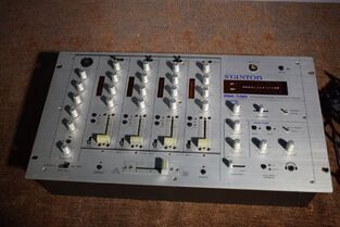 Μίκτης Stanton RM 100